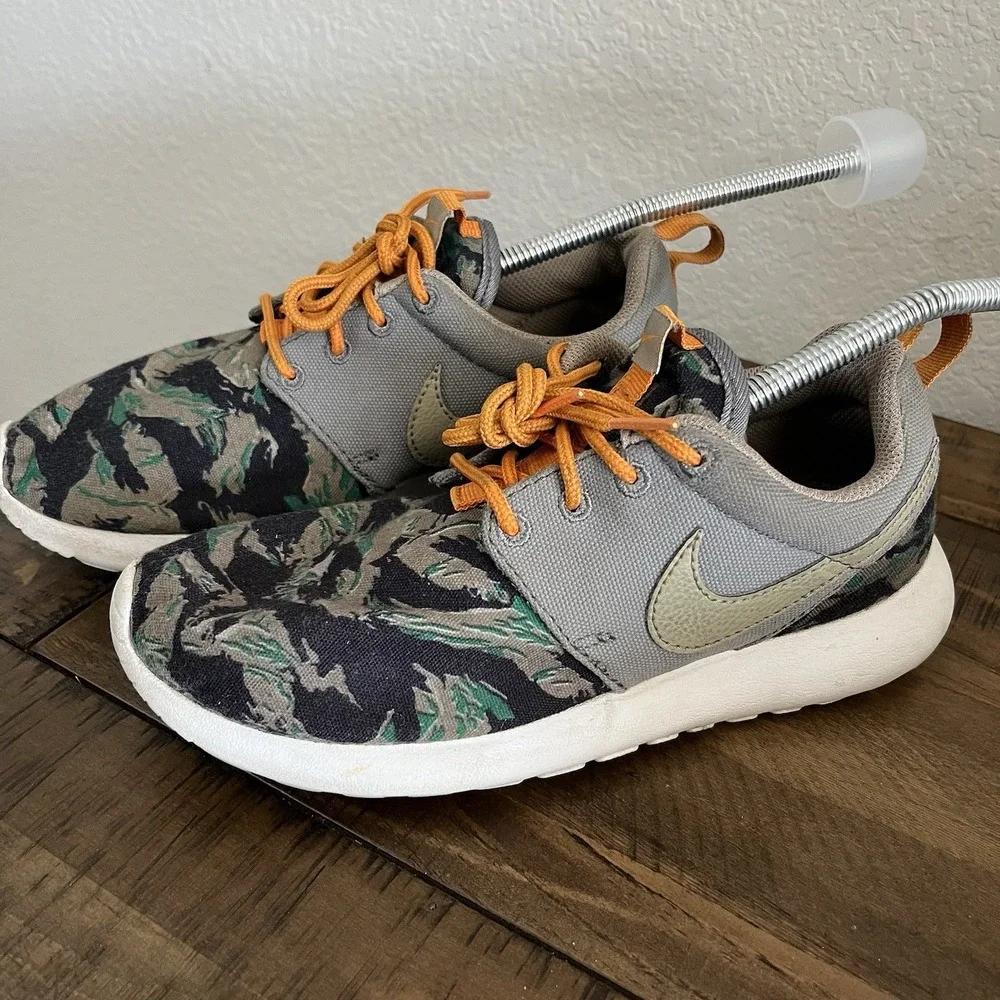 Nike Youth Roshe One Print GS Shoes Youth US 4Y‎ Camo Colorway Used